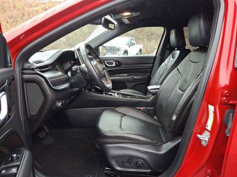 Used 2022 Jeep Compass Limited image 15