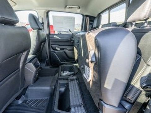 New 2025 Ford Ranger Lariat w/ Black Appearance Package image 58