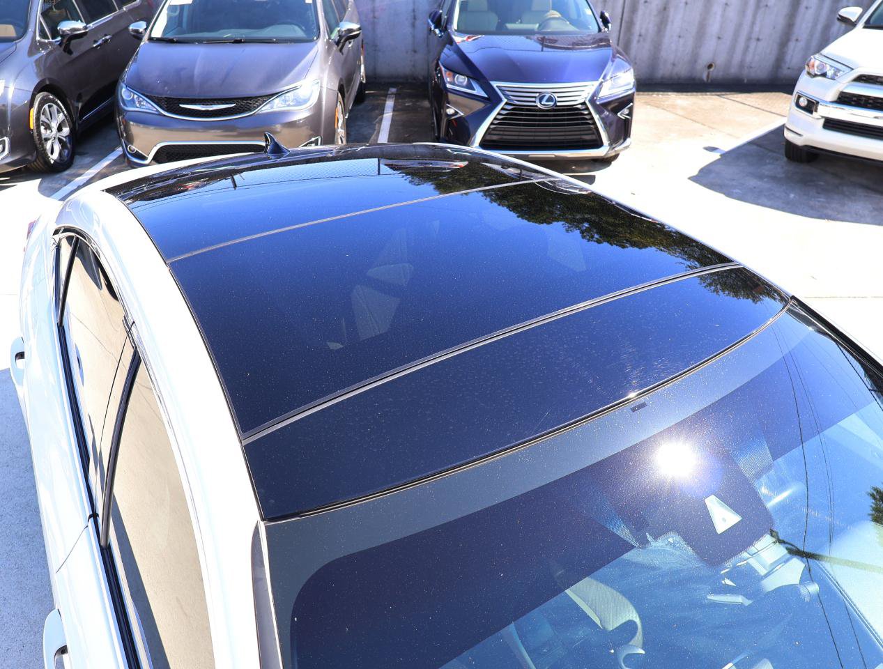 Used 2019 Lexus ES 350 w/ Accessory Package 2 FWD image 29