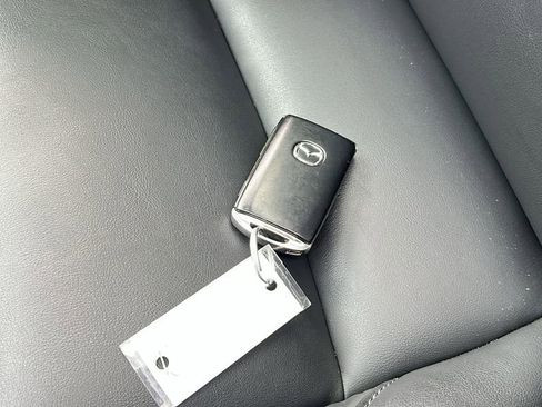 Used 2025 MAZDA CX-30 AWD 2.5 S w/ Preferred Package image 32