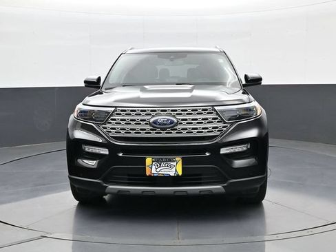 Used 2024 Ford Explorer Limited w/ Limited Technology Package AWD/4WD image 2