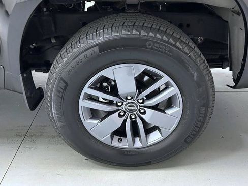 Certified 2025 Nissan Frontier SV AWD/4WD image 22