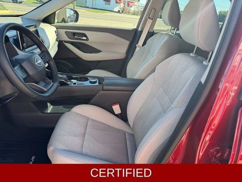 Certified 2025 Nissan Rogue SV image 2