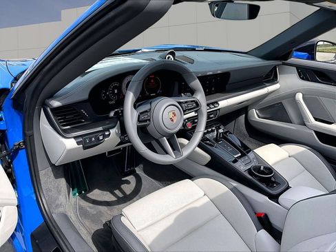 Certified 2026 Porsche 911 Targa 4 GTS AWD/4WD image 4