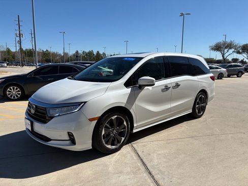 Certified 2024 Honda Odyssey Elite image 4