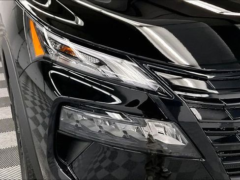 New 2026 Nissan Rogue SV image 14