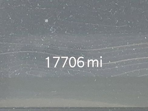 Used 2025 Jeep Grand Cherokee Limited w/ Black Appearance Package image 19