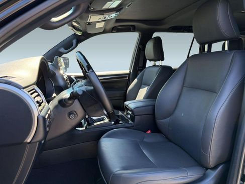 Used 2023 Lexus GX 460 Premium AWD/4WD image 5