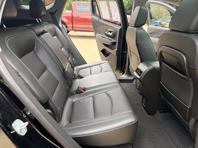 Used 2022 GMC Terrain SLT w/ Tech Package AWD/4WD image 26