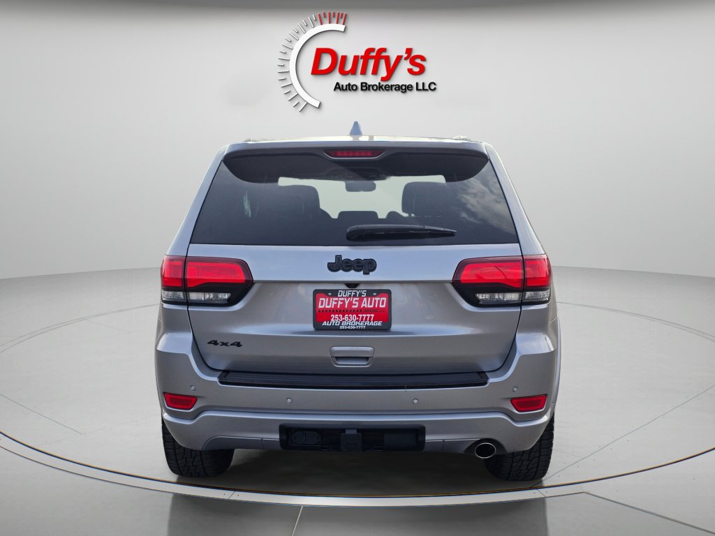 Used 2017 Jeep Grand Cherokee Altitude AWD/4WD image 17