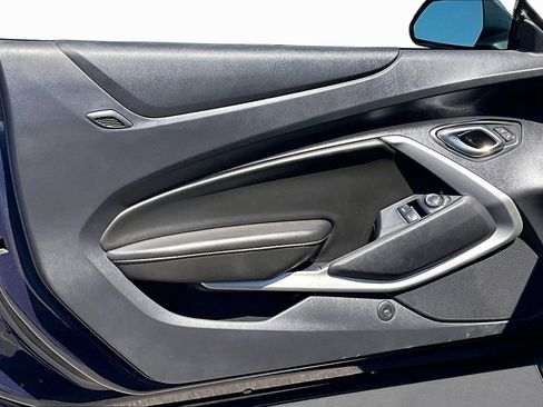 Used 2016 Chevrolet Camaro LT RWD image 17