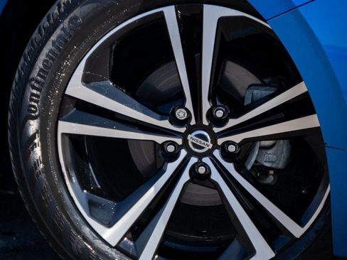 Used 2021 Nissan Sentra SR w/ SR Premium Package image 30