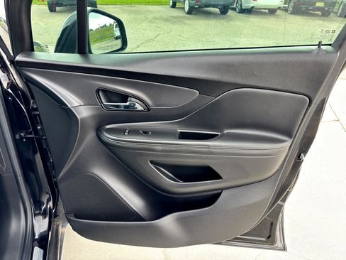 Used 2020 Buick Encore Preferred w/ Safety Package image 23