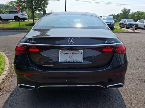 Used 2026 Mercedes-Benz E 350 4MATIC Sedan image 5