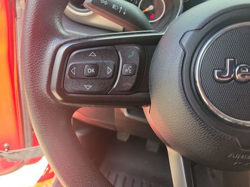 Used 2022 Jeep Wrangler Sport AWD/4WD image 22