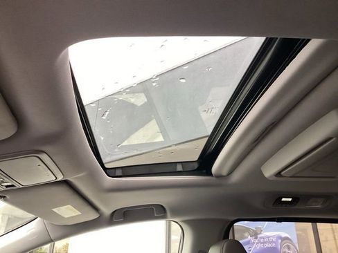 Used 2019 Honda Odyssey Elite image 32