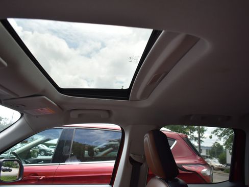 Used 2024 Ford Maverick Lariat w/ 4K Tow Package image 18