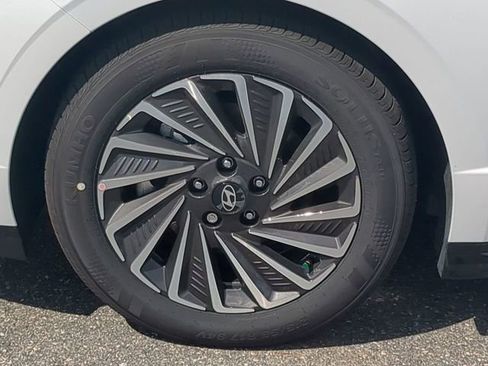 New 2025 Hyundai Sonata SEL image 11