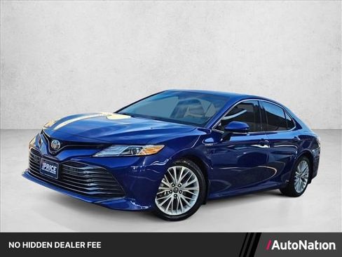 Used 2018 Toyota Camry XLE w/ Audio Package FWD image 1