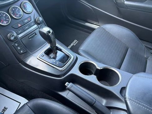 Used 2013 Hyundai Genesis 3.8 RWD image 32