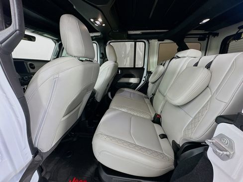 Used 2021 Jeep Wrangler Unlimited Sahara AWD/4WD image 26