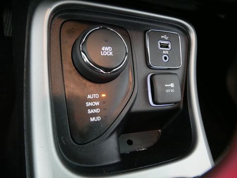 Used 2018 Jeep Compass Latitude w/ Popular Equipment Group image 30