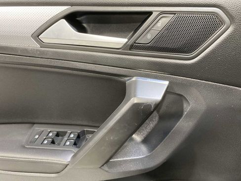 Used 2022 Volkswagen Tiguan S image 23