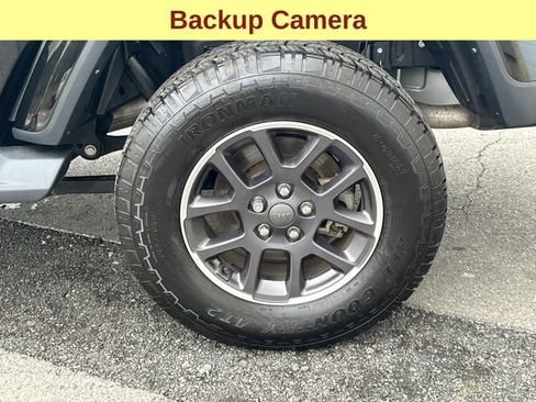 Used 2022 Jeep Gladiator Overland w/ Popular Equipment Package AWD/4WD image 9