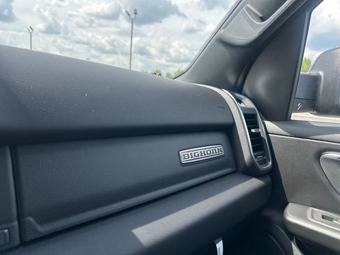 New 2026 RAM 1500 4x4 Crew Cab image 28