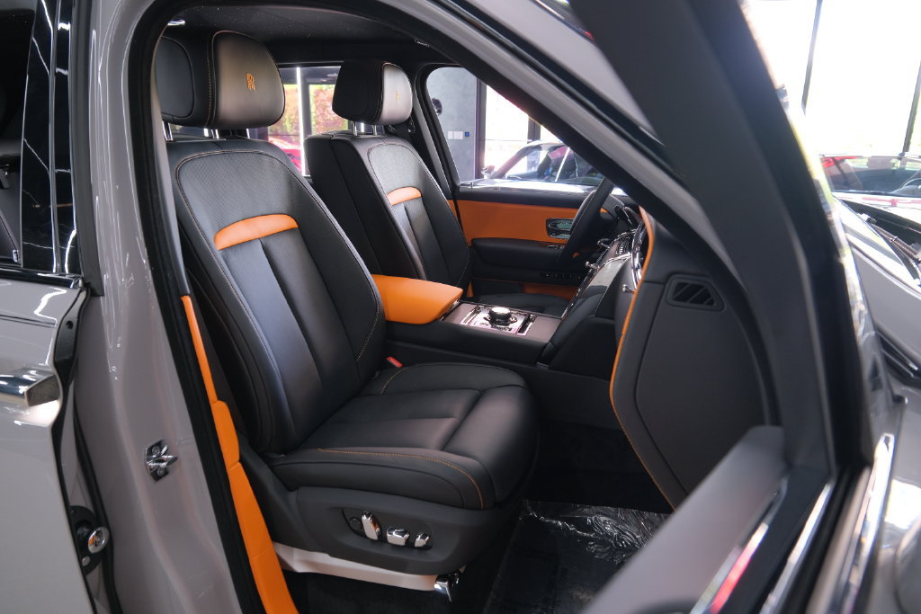 Used 2027 Rolls-Royce Cullinan AWD/4WD image 51