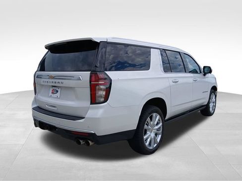 Certified 2022 Chevrolet Suburban High Country AWD/4WD image 5