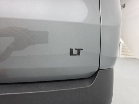 Used 2023 Chevrolet Traverse LT w/ Midnight/Sport Edition AWD/4WD image 60
