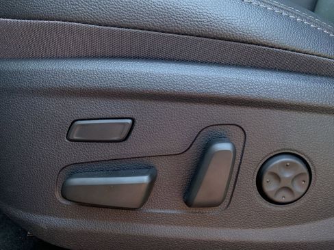 Used 2020 Hyundai Santa Fe Limited image 13