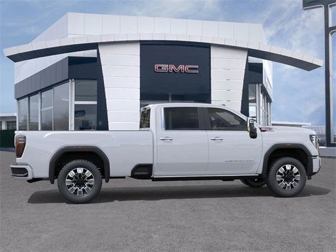 New 2026 GMC Sierra 3500 Denali w/ Denali Reserve Package image 5