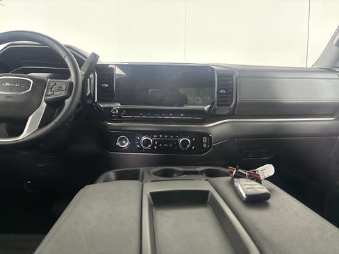 Used 2024 GMC Sierra 1500 Elevation AWD/4WD image 23