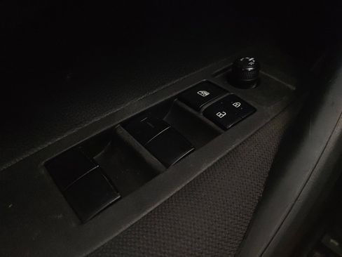 Used 2022 Toyota Corolla LE image 27