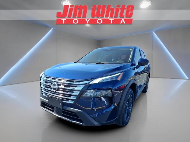 Used 2024 Nissan Rogue SV AWD/4WD image 1