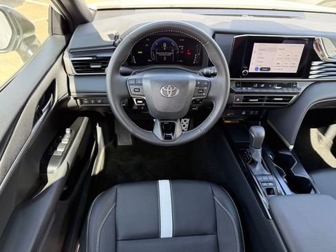 Used 2026 Toyota Camry SE w/ Convenience Package image 27