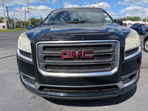 Used 2016 GMC Acadia SLE FWD image 2