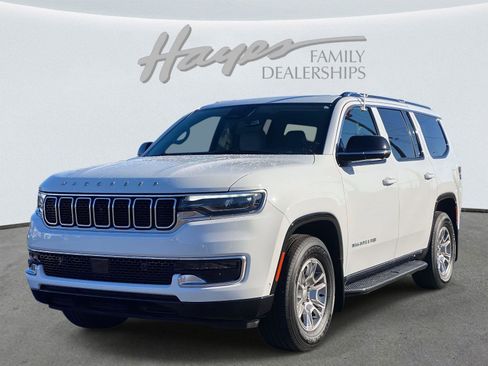 Certified 2024 Jeep Wagoneer 4DR 4WD w/ Convenience Group I image 2