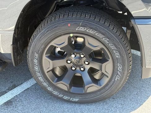 New 2026 RAM 1500 Express AWD/4WD image 10