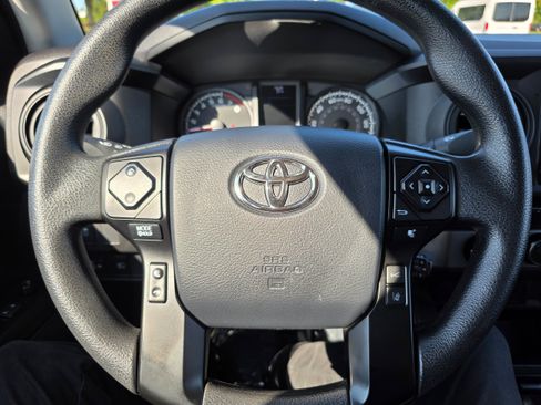 Used 2023 Toyota Tacoma SR AWD/4WD image 15
