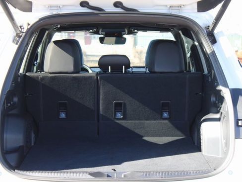 Used 2025 Subaru Forester Limited image 27