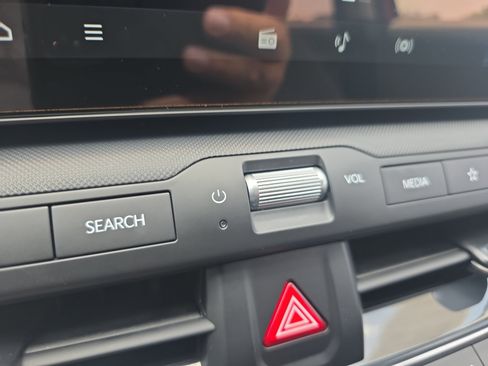 Certified 2025 Kia K4 EX FWD image 15