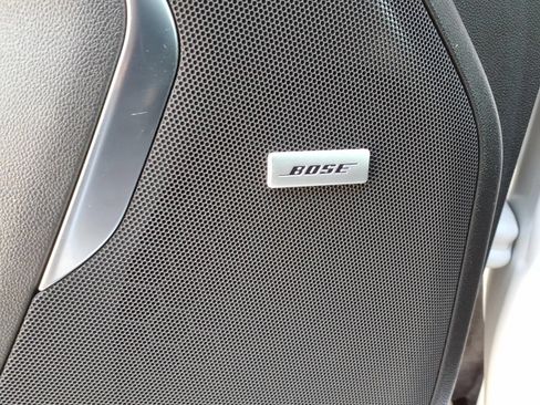 Used 2022 Chevrolet Suburban LT RWD image 16