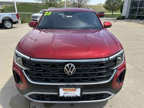 New 2025 Volkswagen Atlas Cross Sport SEL image 9