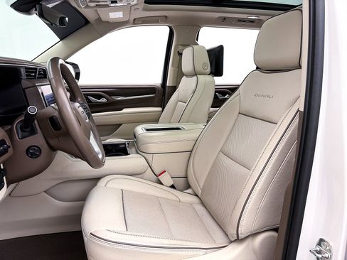 Used 2021 GMC Yukon Denali w/ Denali Ultimate Package image 20