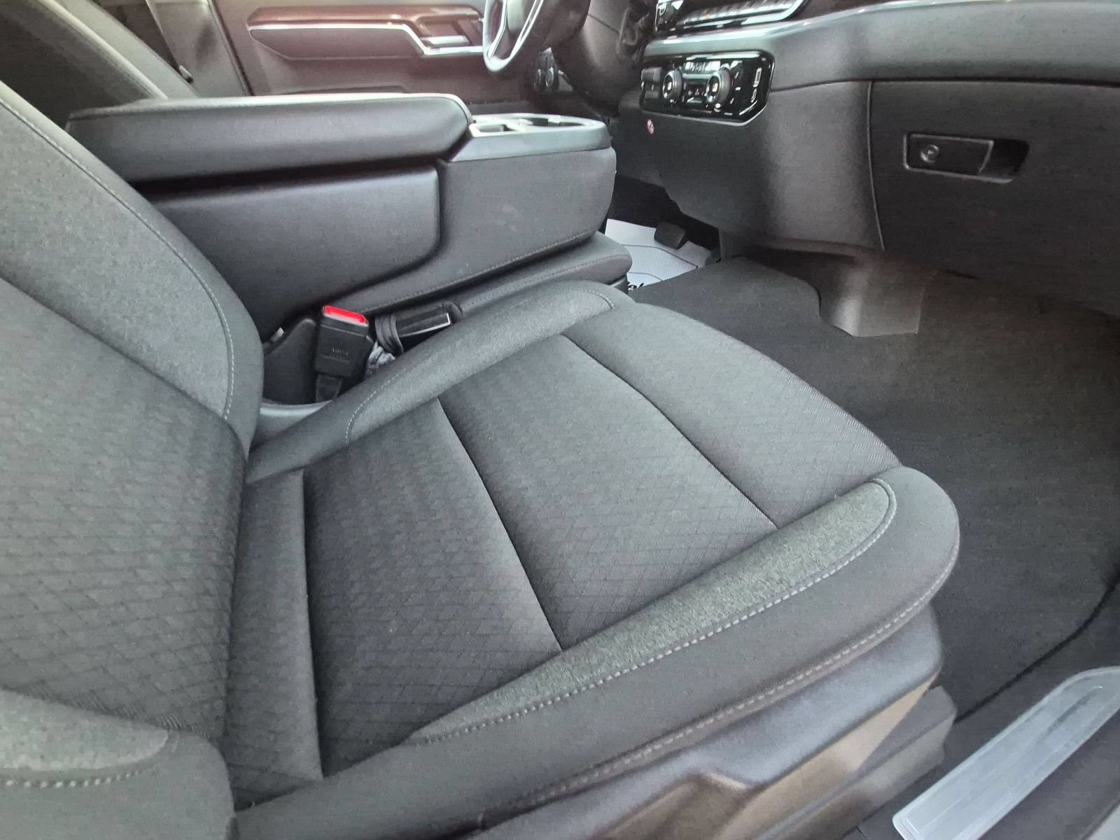 Used 2026 Chevrolet Silverado 1500 RST RWD image 30