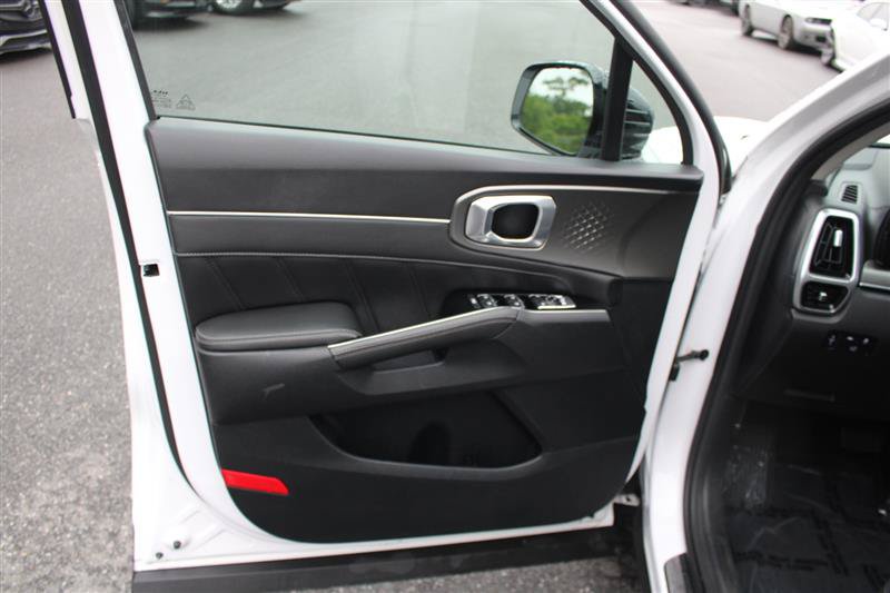 Used 2022 Kia Sorento SX AWD/4WD image 11