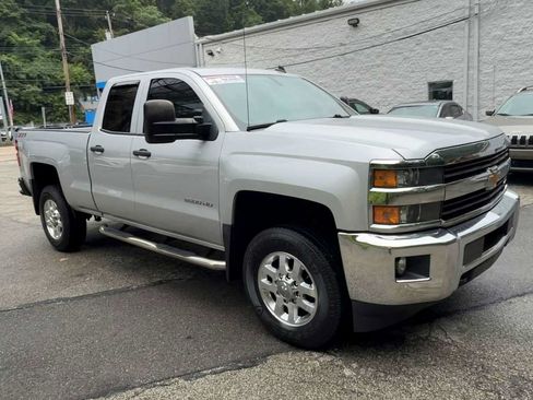 Used 2015 Chevrolet Silverado 2500 LT w/ LT Convenience Package AWD/4WD image 2